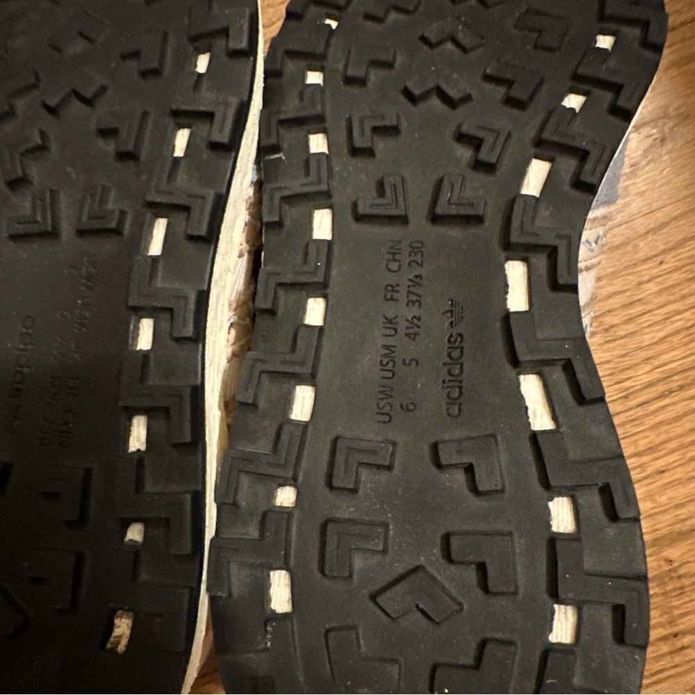 adidas Retropy E5 Violet 6W Women’s Sneaker - Picture 9 of 10